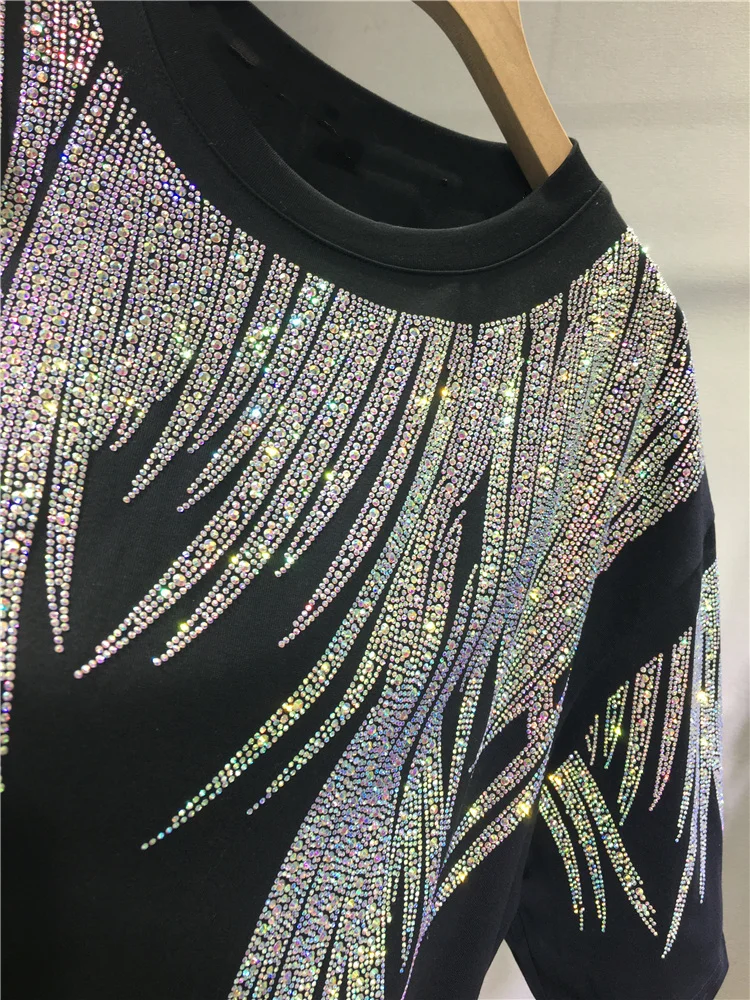 L-4XL Plus ขนาดเสื้อ Rhinestone กราฟิกเสื้อยืดหรูหราขนาดใหญ่สำหรับผู้หญิงผู้ชายฤดูร้อนฝ้ายผู้หญิงเสื้อผ้า Chubby y2K