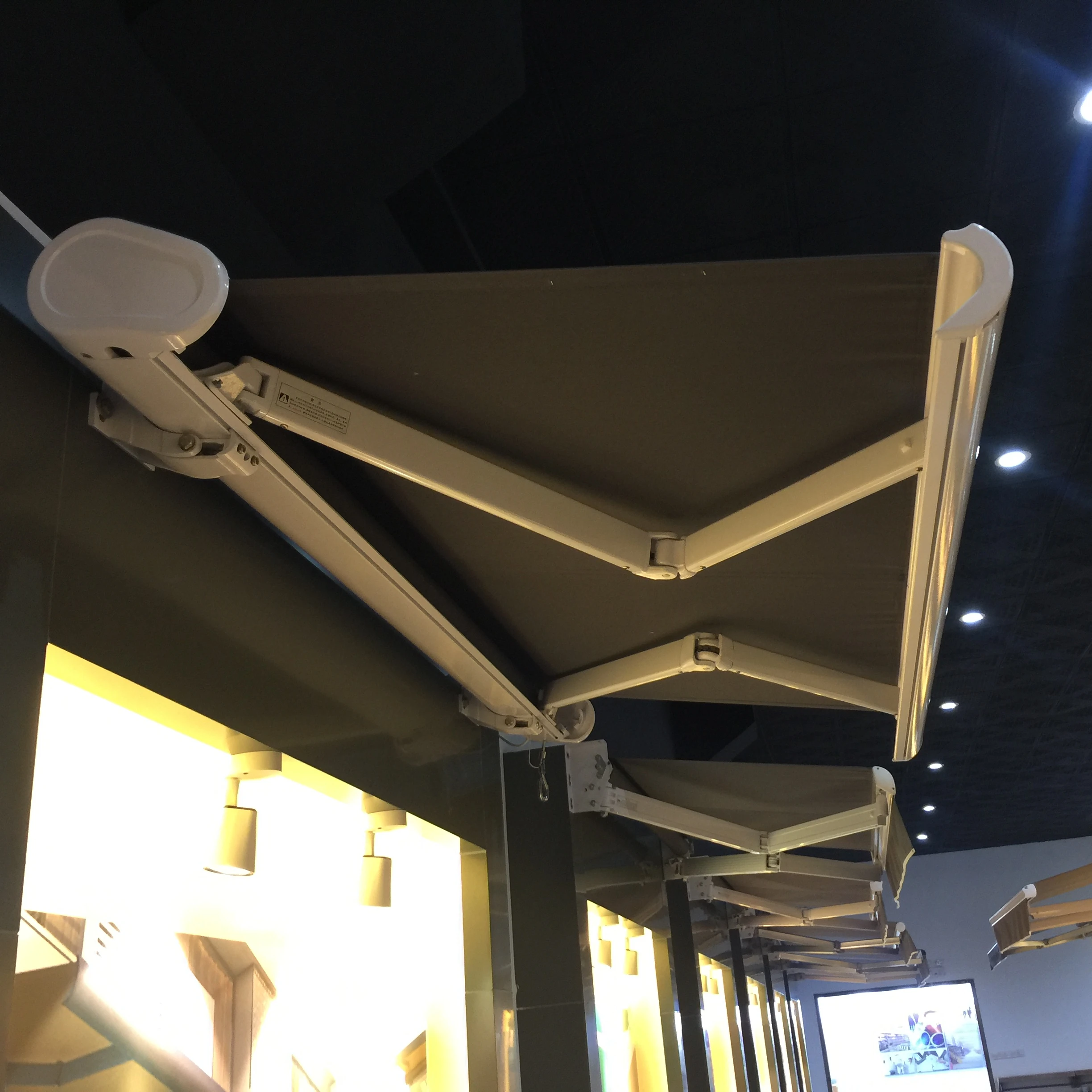 ATV&UTVMotor Remote Motorized Control Full Cassette Electric Retractable Awning Canopy Awning Retractable Awning Retractable