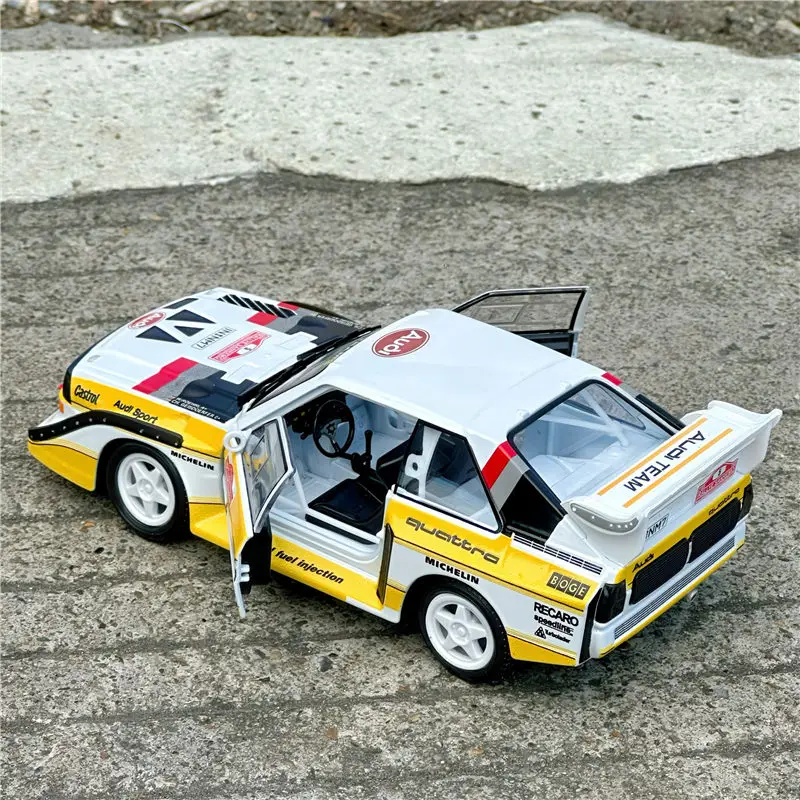 Bburago 1:24 Audi Sport Quattro S1 E2 Coupé Legierungs-Sportwagenmodell Druckguss-Metall Rennwagen Fahrzeugmodell Simulationsgeschenk