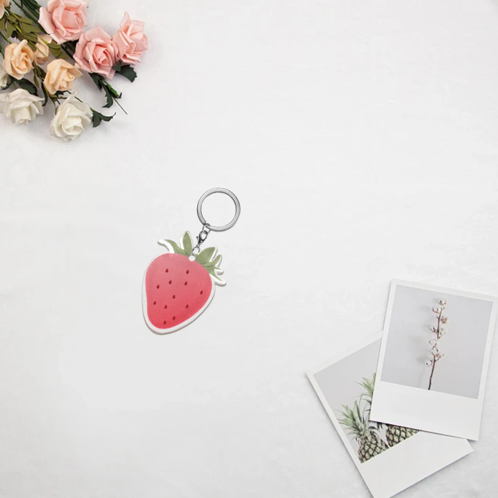 

10pcs Clear Acrylic Simulation Strawberry Pendant Accessories Women Cute Charms Jewelry Making Keychain Decorations Fruit