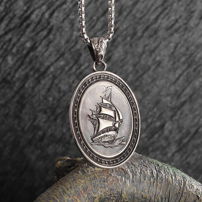 Retro Punk Oval Pirate Ship Sailing Medal Pendant Necklace for Men and Women Personality Charm Lucky Amulet Jewelry Gift