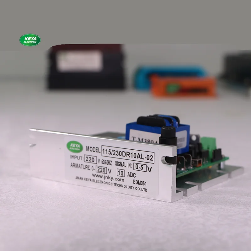 

Контроллер скорости двигателя с щеточным приводом Keya 115V/230V AC на 0-220V DC