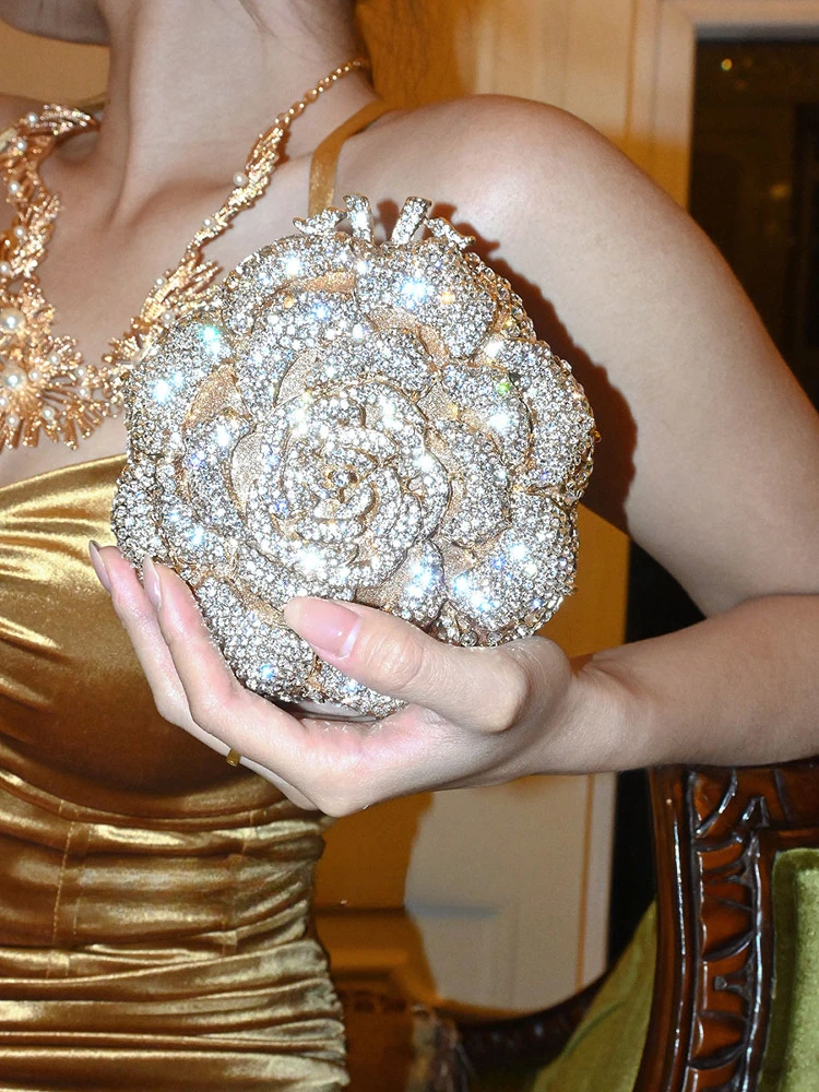 حقائب سهرة مصنوعة يدويًا من الكريستال على شكل وردة للنساء محافظ وحقائب يد معدنية رائعة من الماس لحفلات الزفاف وحفلات الزفاف