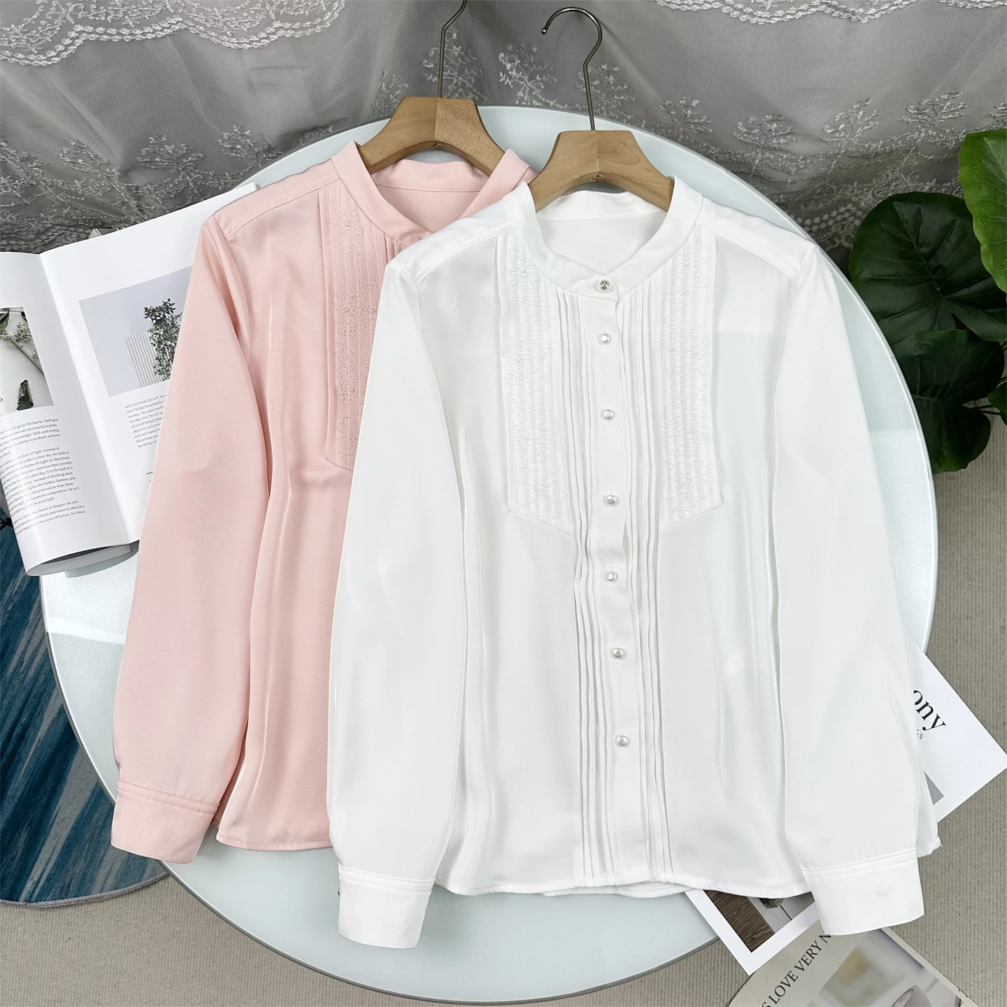 

Elegant Commuter Printed Shirt Women's Spring 2026 New Style Straight Cut Long Sleeve Stand Collar Fashionable Top