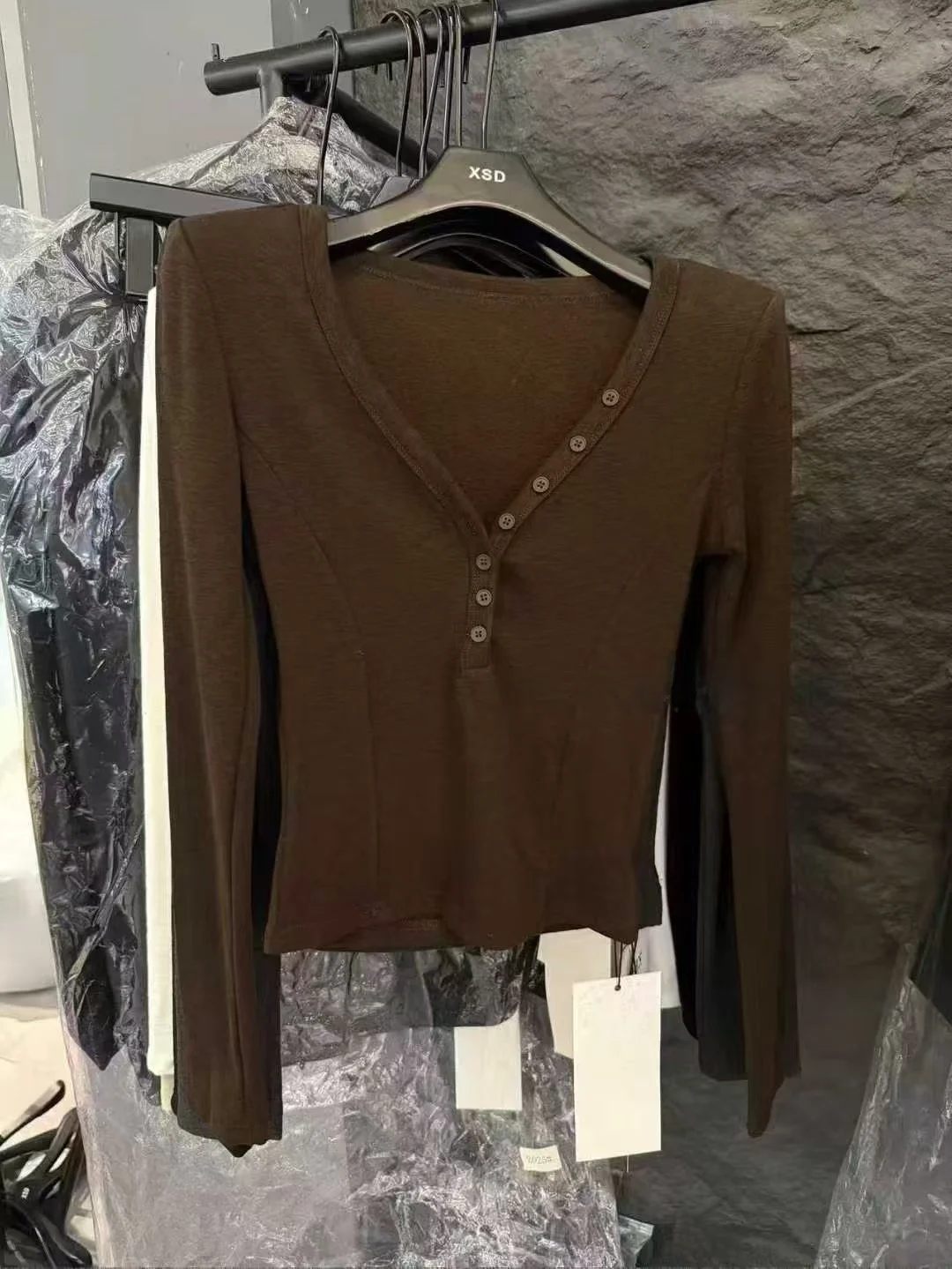 شتاء جديد Sle المرأة سليم صالح طويل Sve تي شيرت الكورية تصميم زر حتى Fce اصطف مبطن oulder ort الأعلى