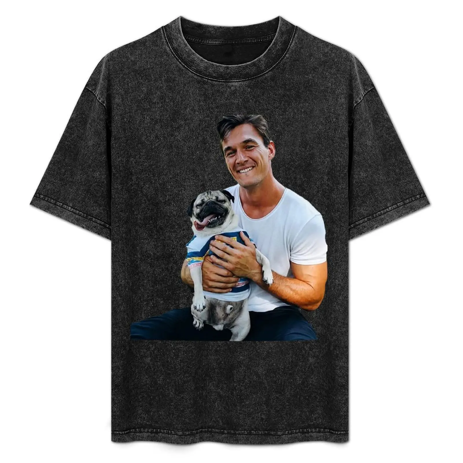 

Футболка с вырезом для фитнеса Tyler C. with Dog - Quick Dry, с коротким рукавом, быстросохнущая