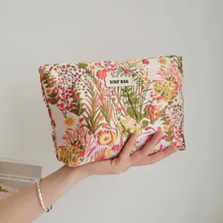 Borsa per il trucco da donna Fresh Greenery borsa per la conservazione del rossetto per cosmetici di grande capacità borsa da toilette da viaggio portatile pochette per pendolari