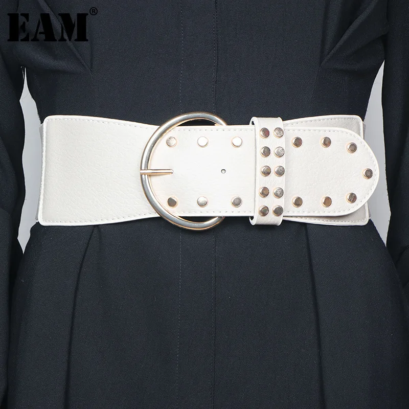 [EAM] Pu Leather White Rivet Buckle Elastic Wide Belt Personality Women New Fashion Tide All-match Spring Autumn 2025 1DH8964