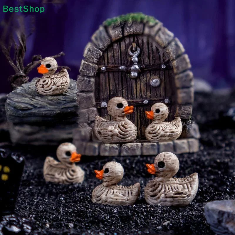 20pcs Skull Duck Resin Ornaments Gothic Table Accents for Halloween Home Office Party Decorations