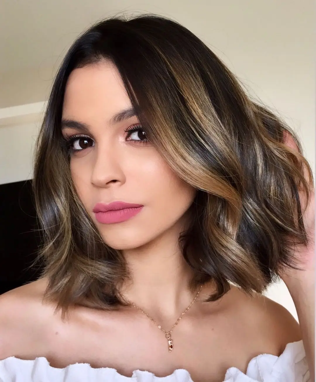 2026 Summer Best Brunette Bob Wig Caramel Highlights Glueless Lace Front Wig 12inch Short Wavy Haircuts and Hairstyles for Women