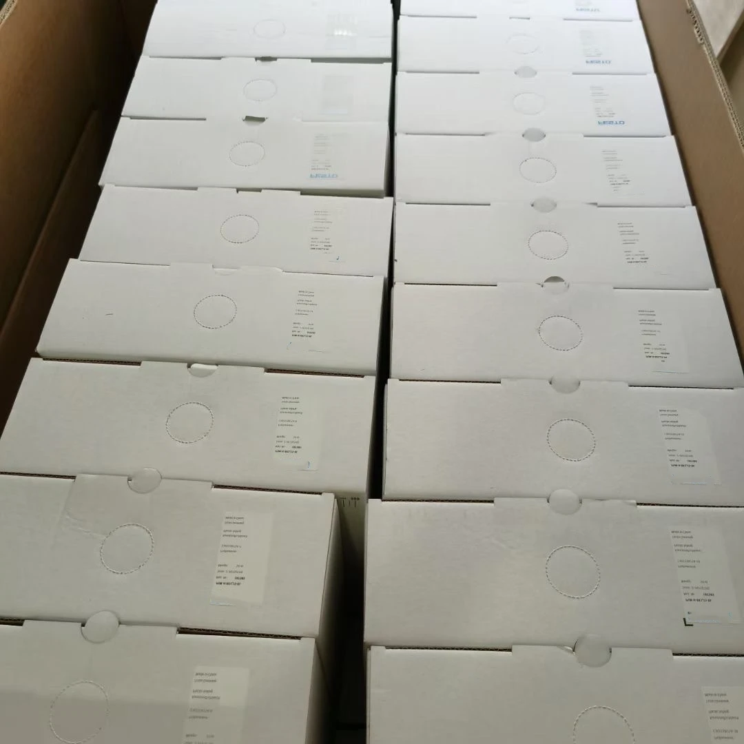 

Совершенно новый оригинальный электромагнитный клапан Fes-to CPE10-M1BH-196846CPE10-M1BH-3GLS-QS-4196849