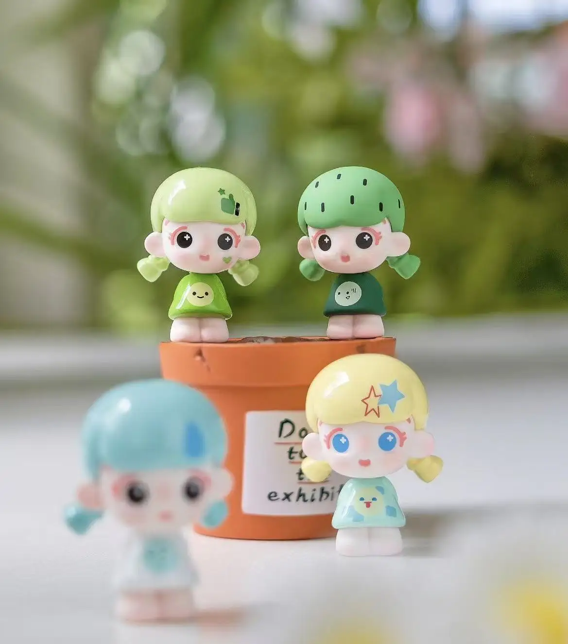 2PCS Genuine Random Cute Mini Girl Figures PVC Collectible Cartoon Figurines DIY Home Desktop Ornament Surprise Gift Toy