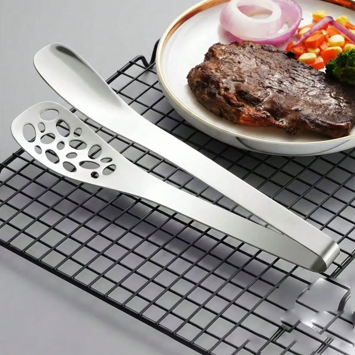 Thickened Stainless Steel Semi-Cutout Food Tongs for Frying, Grilling, Bread, Steak, and Pastry, Household Use, 1 Piece