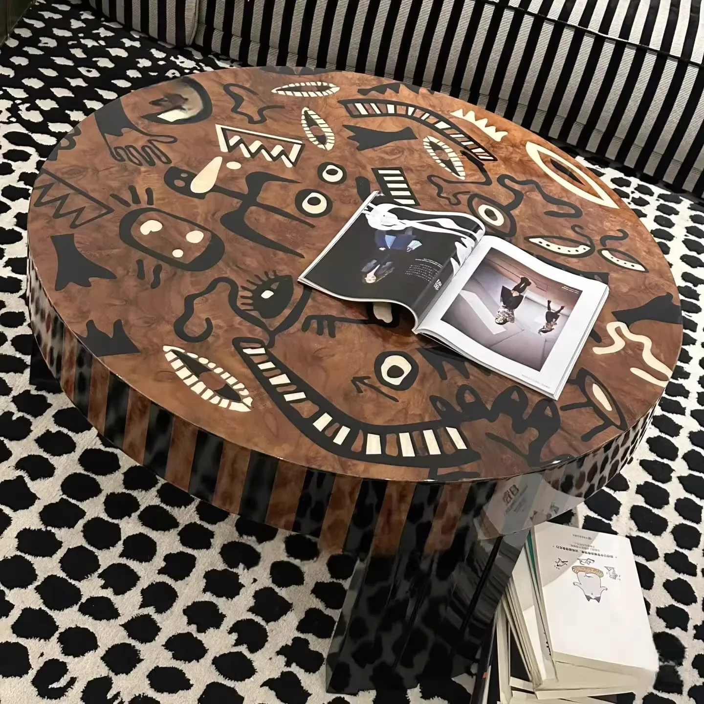 ✘ Stolik Kawowy z Kory Drzewnej w Stylu Retro, Luksusowy, Wabi-Sabi, z Litego Drewna, Mały Stolik Pomocniczy do Salonu & Zestaw