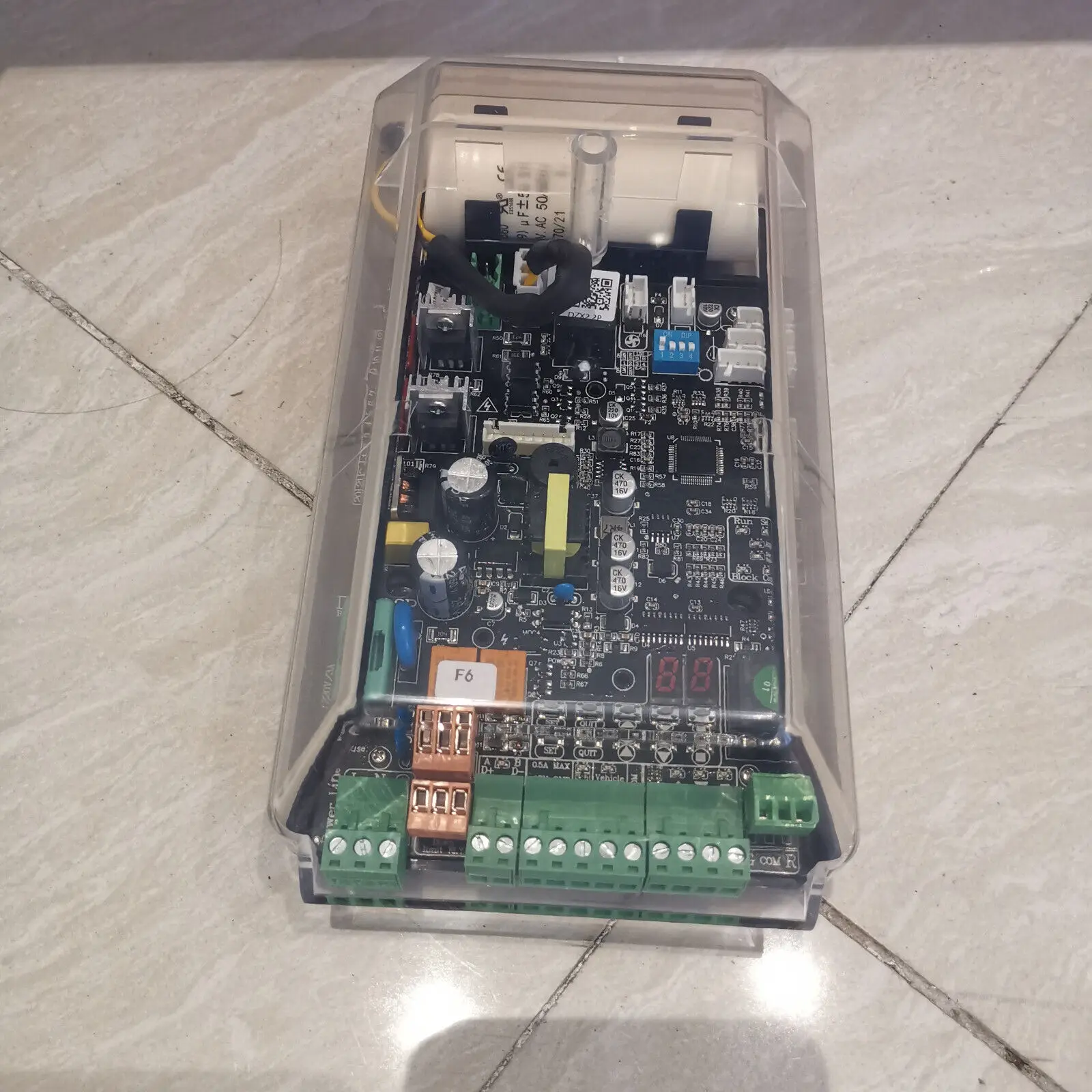 Placa de Control de puerta de barrera de pluma DZX2.2P para Motor Wejoin automático 110V 220V AC condensador puerta de barrera AC220V AC110V Core