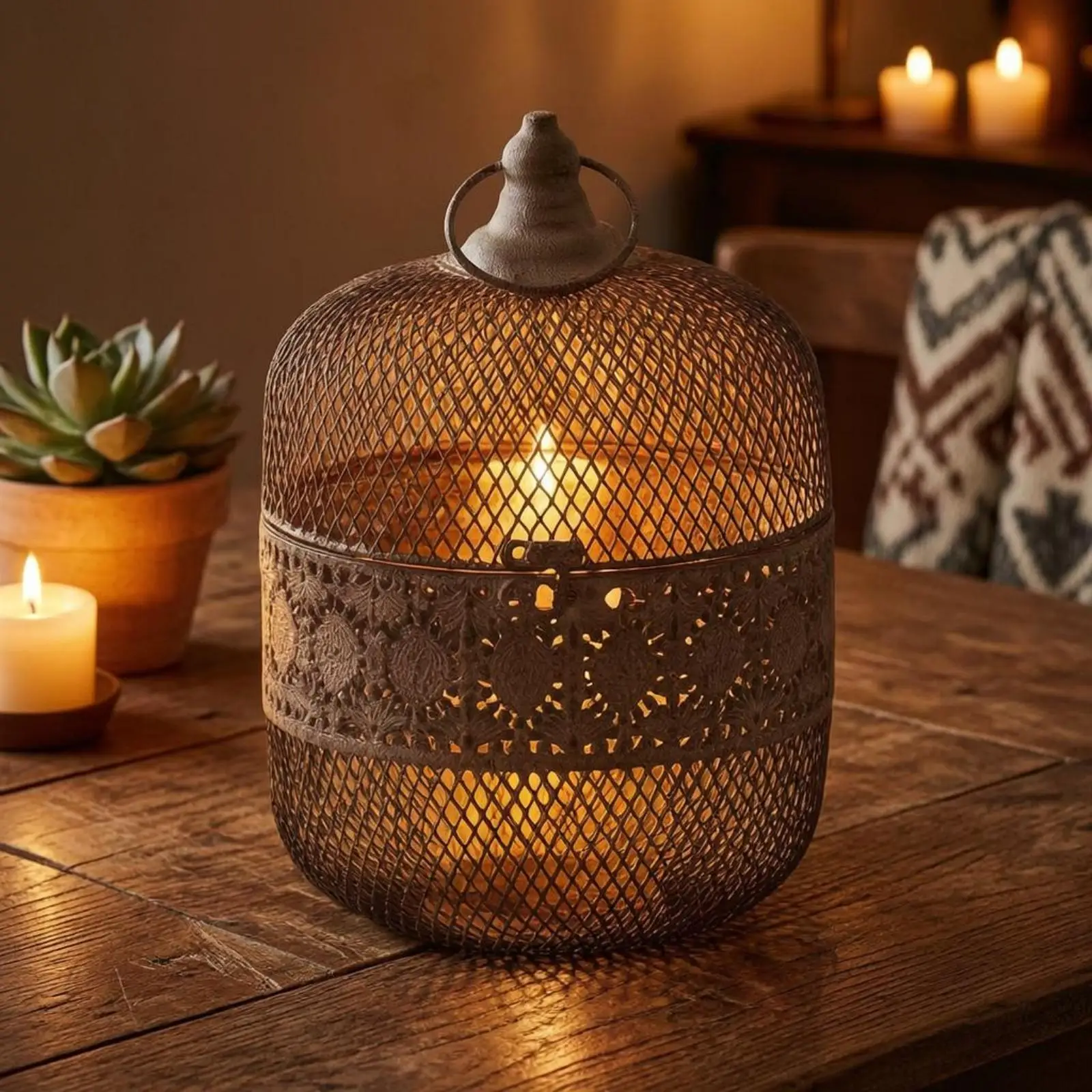 Birdcage Candle Holder Distressed Finish Iron Candle Holder Vintage Style Bird Cage Candlestick for Indoor Display