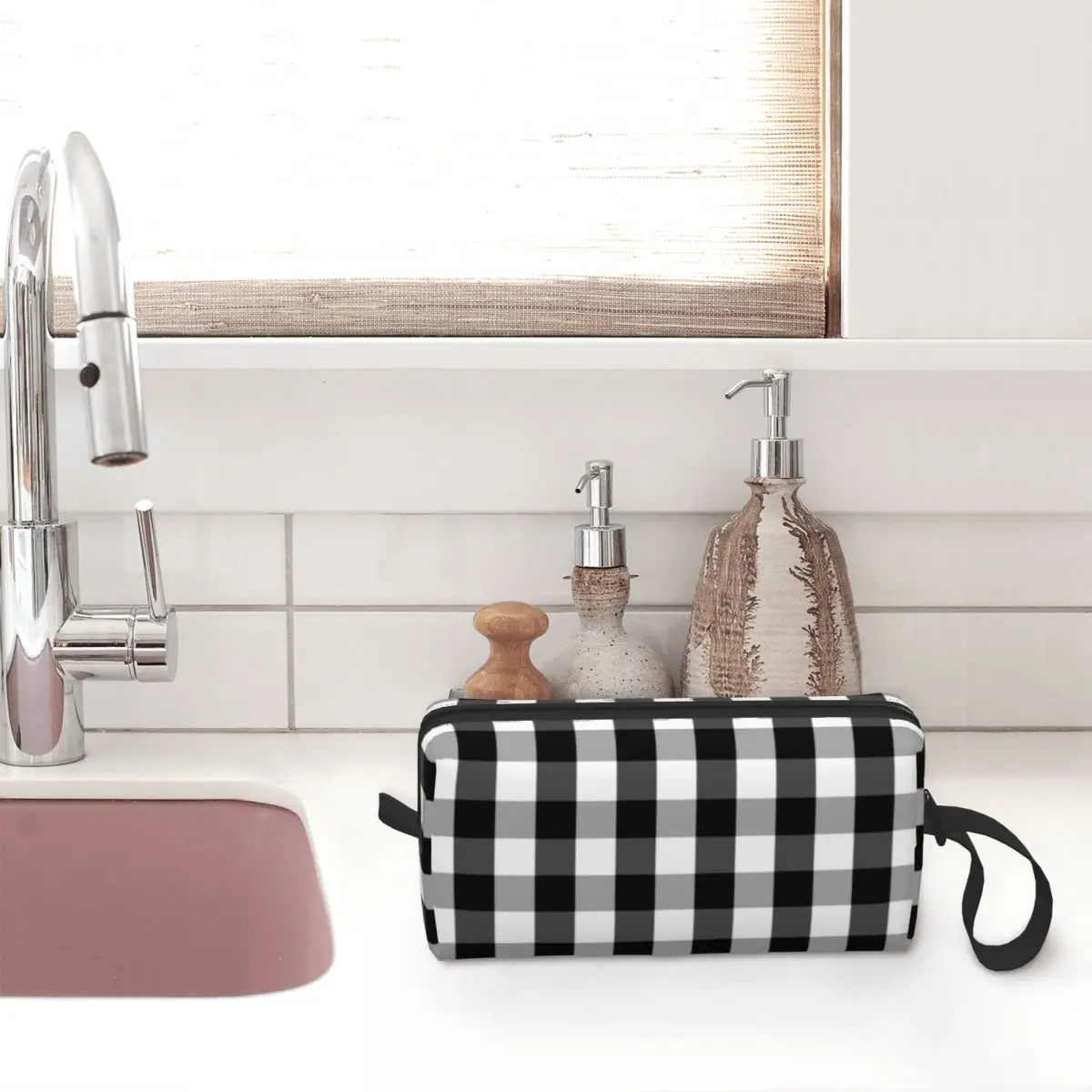 Black White Gingham Plaid Makeup Bag Women Travel Cosmetic Organizer Kawaii Check Pattern Storage Toiletry Bags