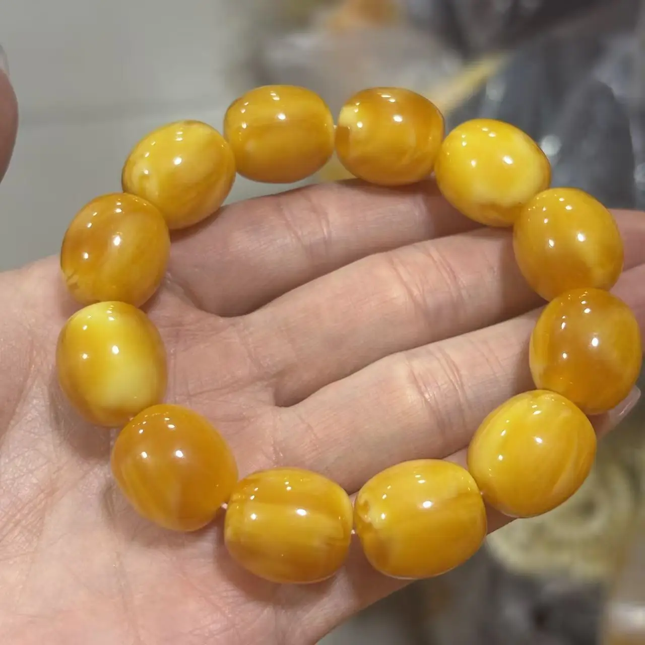 Natural Amber Honey Wax Bracelet Baltic Chicken Oil Yellow Barrel Bead Amber Bracelet Original Stone Men's and Women's Pendant