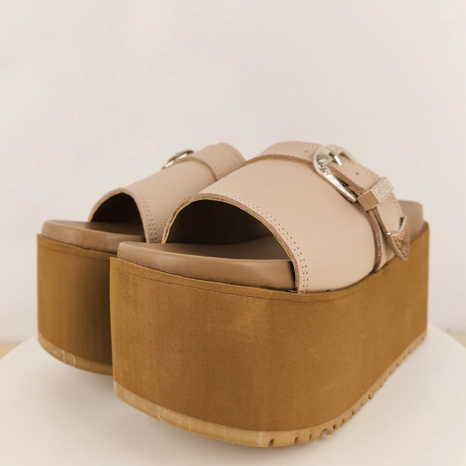 Women's Beige Tan Platform Slides Buckle Detail Chunky Sole Casual Retro Style for Summer Outings Fashion-Forward Everyday Looks