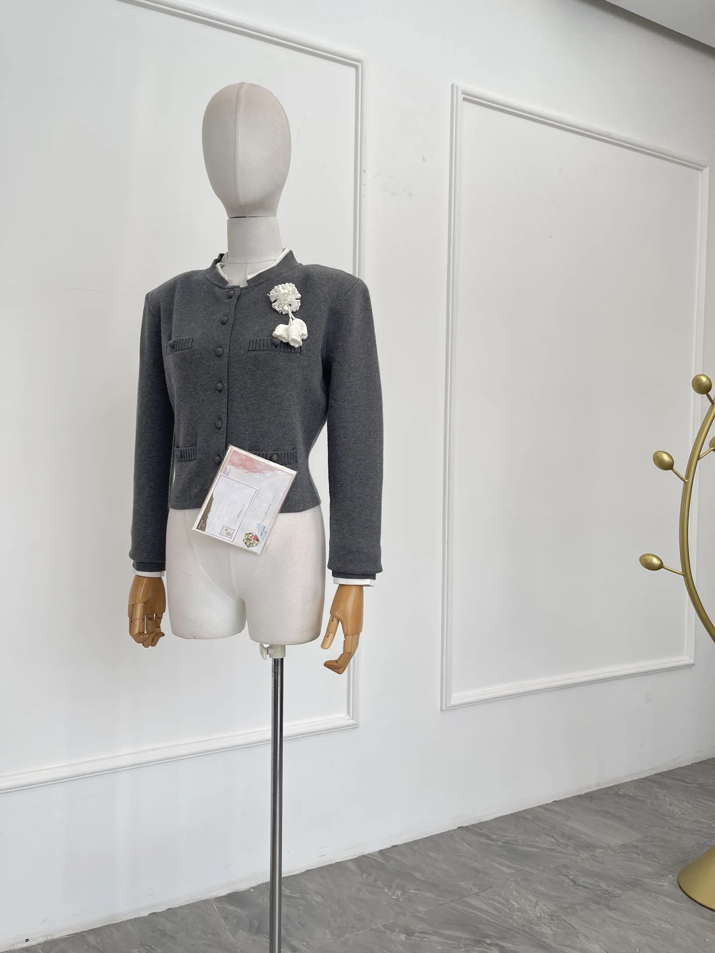 

2025 New Cute Grey Long Sleeve Cardigan Tops for Women