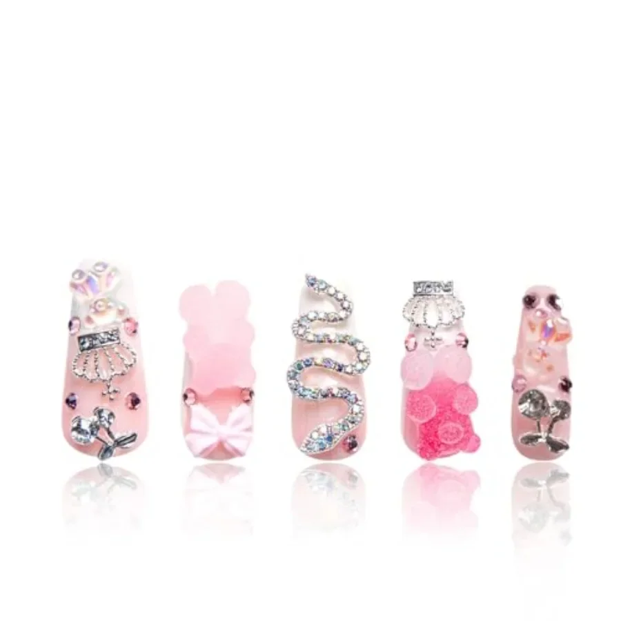 

Handmade Reusable Fake Nails with Full Covered Crystals in Marshmallow Gummy Bear Square Design for Daily Wear and Special Occa