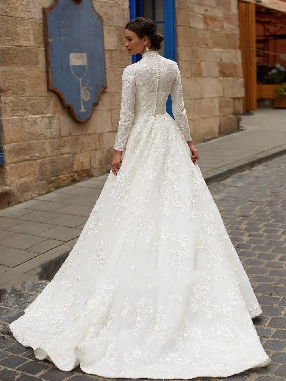 Customized High Neck Muslim Wedding Dresses Full Sleeves Sequined Lace A Line Sweep Train Islamic Bridal Gown Vestido De Noiva