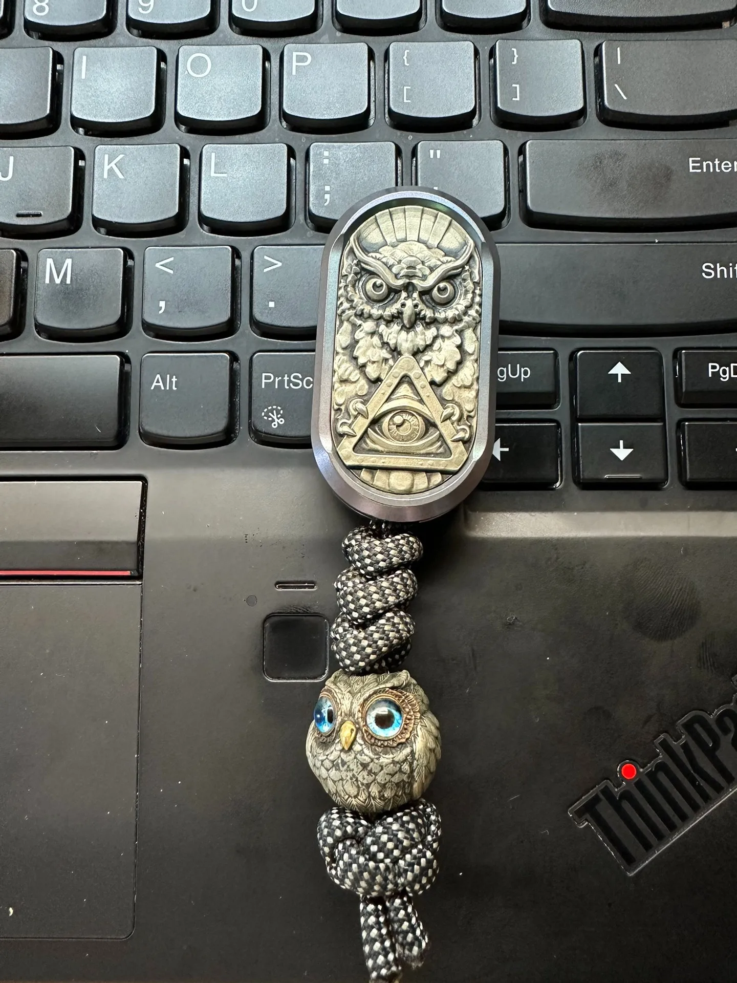 

TK4.5 поколения совы карта толкатель Сова Нож падение Титановый корпус Белый медный железный лист EDC