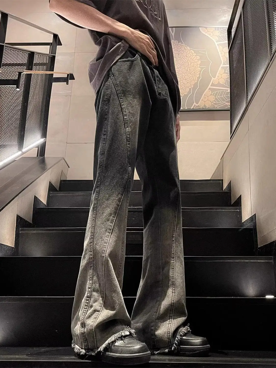 Washed Gradual Color Men's Slim Fit Jeans with Frayed Hem Wide Leg Micro Flared Casual Wear Resistant Wear for Teenagers
