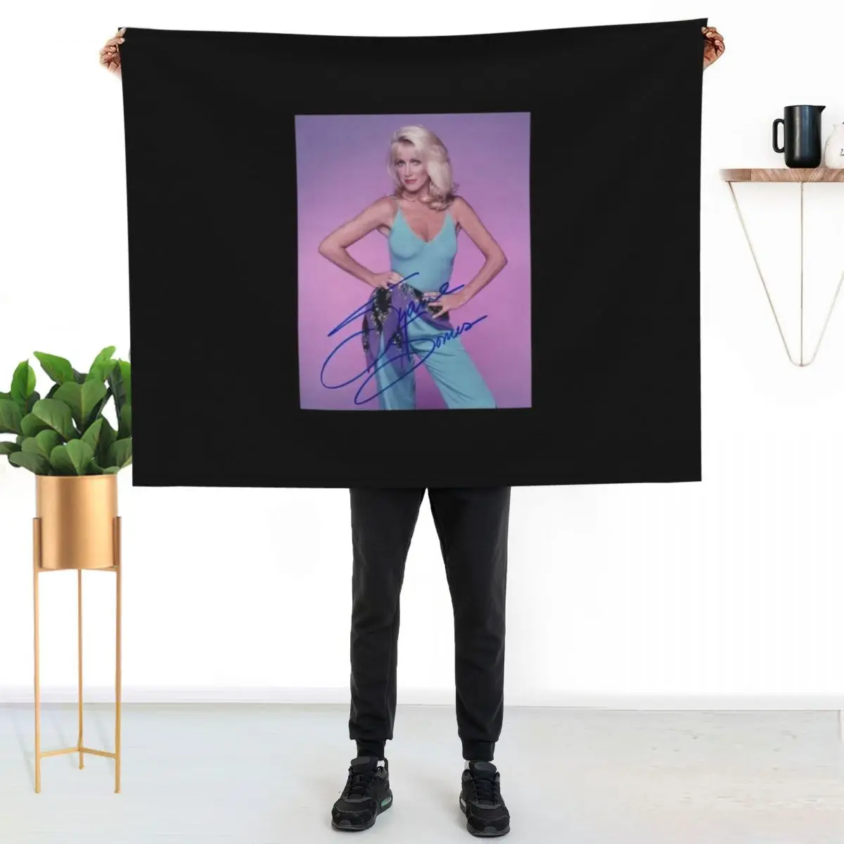 

Suzanne Somers 1946 Throw Blanket Soft Cozy Blanket for Pet Kids Adults