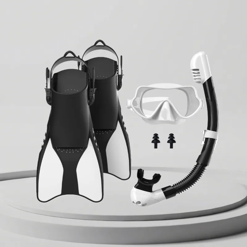

Adult Silicone Skirt Diving High Definition Full Vision Mask Adjustable Long and Short Fins Breathing Tube Scuba Diving Set
