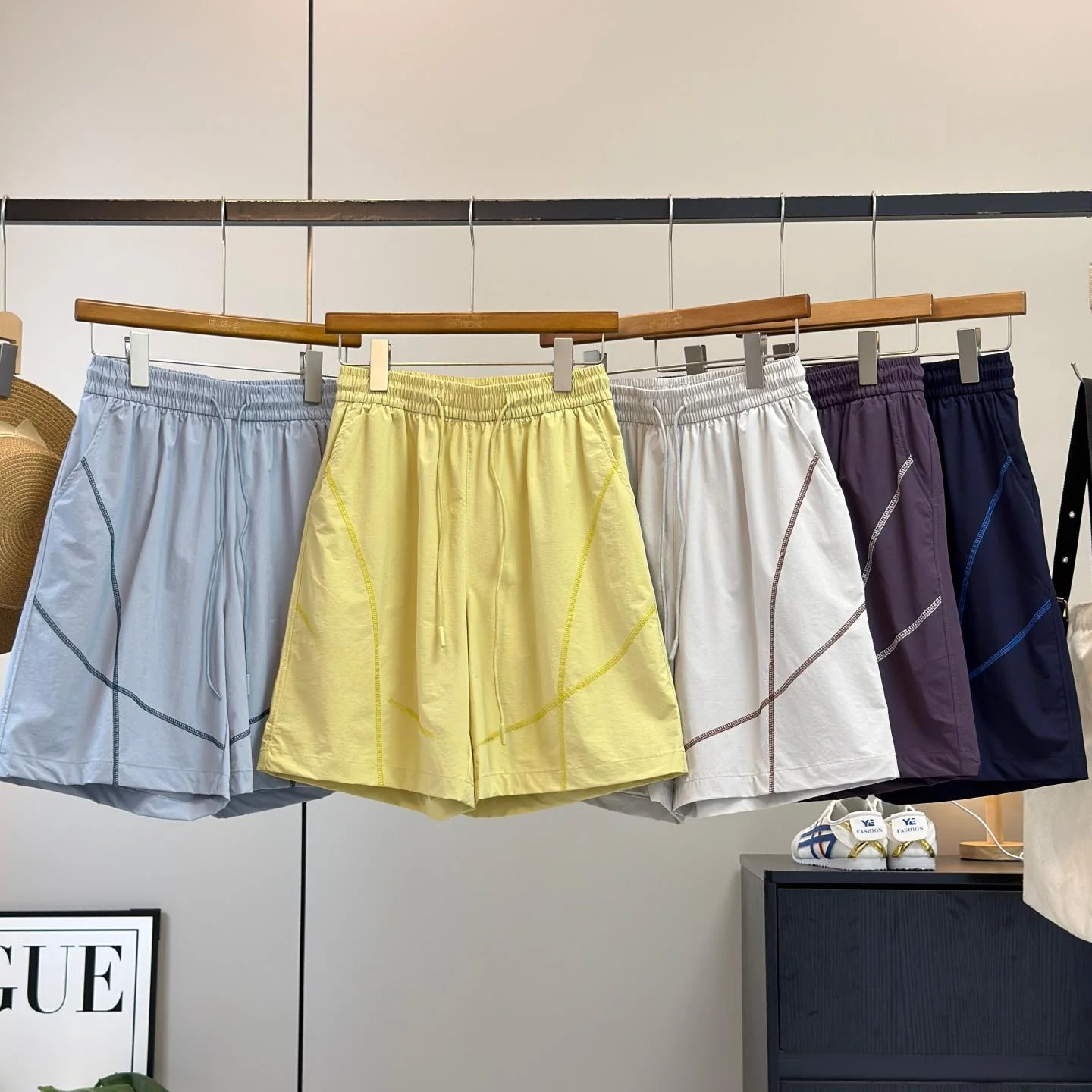 

High Waist Elastic Sports Shorts Quick Dry Breathable Wide Leg Five Inch Shorts for Couples Outdoor Activities Casual Pants