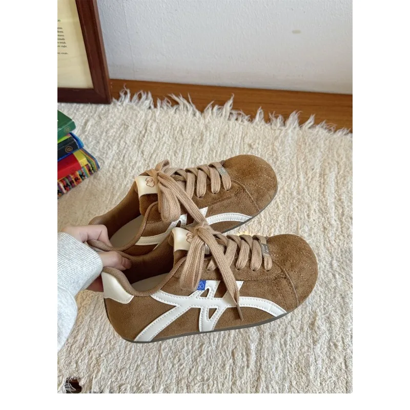 Women Brown‑White Suede Retro Trainer Shoes Lace‑Up Casual Sneakers Ladies Soft Sole Flat Vintage Daily Walking Footwear