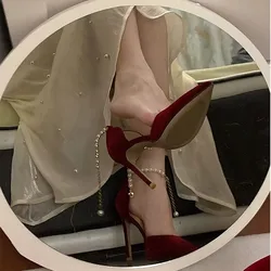 Zapatos de tacón alto fino con punta puntiaguda para mujer, correa de hebilla de Metal, zapatos de boda Sexy, zapatos de dama de honor nupcial, tacones rojos