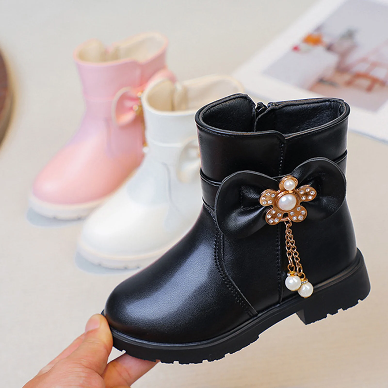 

Girls Princess Boots Kids Ankle Boots Lace with Bow-knot Sweet Warm Cotton Children Rubber Boots Fur Lining Snow Boots Shoes New