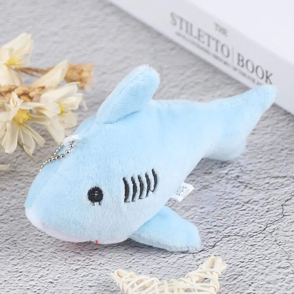 's Gift 12CM Simulation Shark Backpack Keychain Shark Keyring Shark Key Chain Ocean Animal Key Chain Pendant Shark