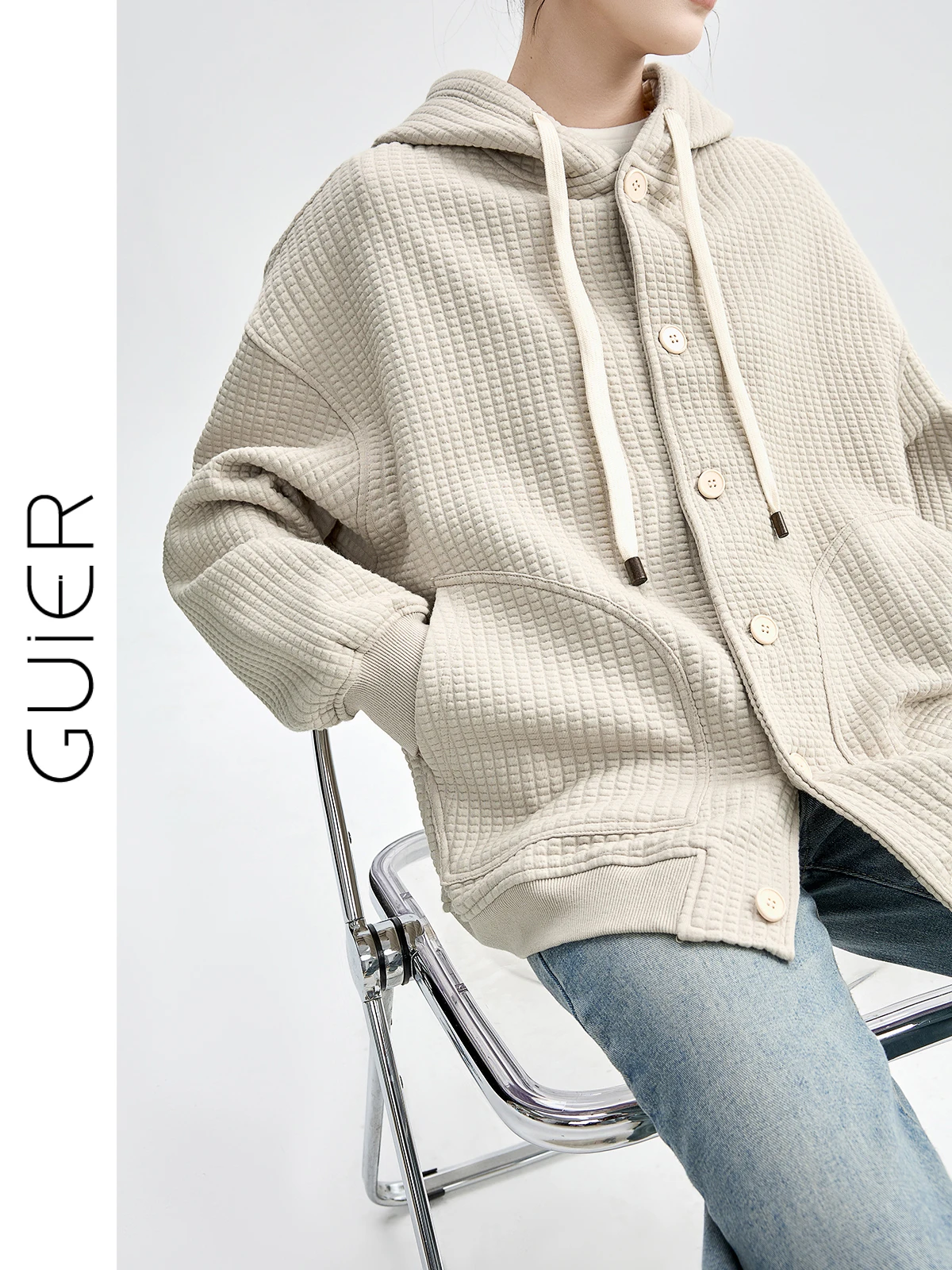 

Женская повседневная спортивная куртка Guier свободного кроя, осенний дизайн, высококачественная, удобная, с длинными рукавами, капюшоном и застежкой на пуговицах