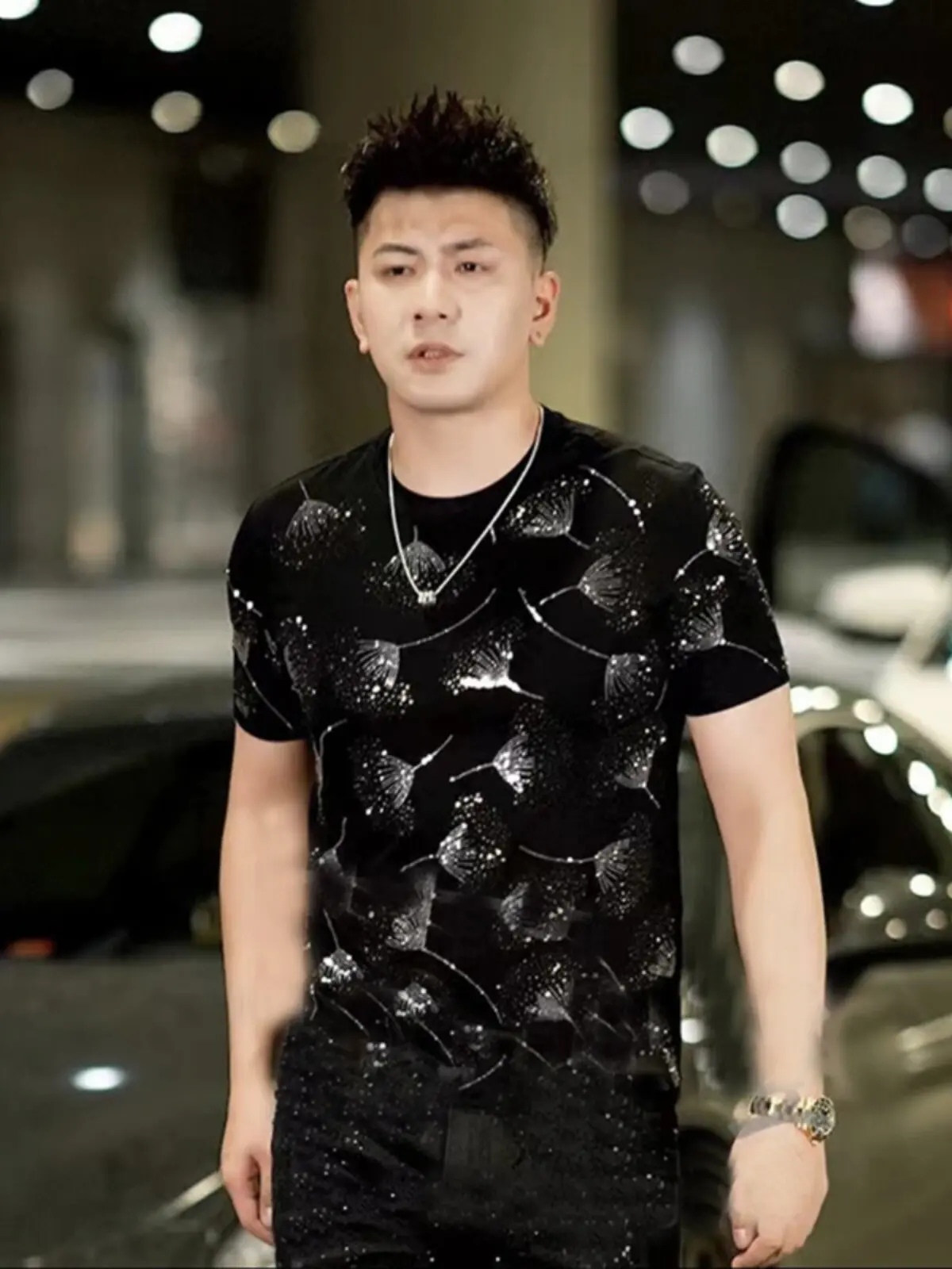 Summer Men Shiny Rhinestone Dandelion All Over Print Round Neck Slim Fit Breathable Black Short Sleeve T-shirt for Daily Wear