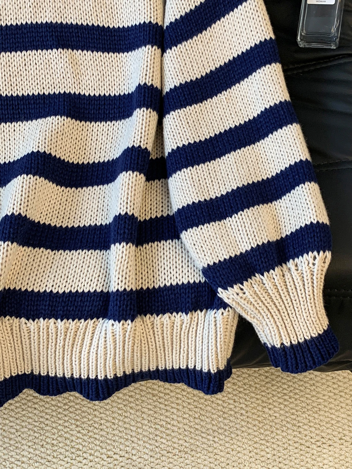 プラスサイズファッショナブルなストライプ V ネックセーター女性のルーズ痩身ニットトップ秋冬新作 Sle 快適なロング Sve