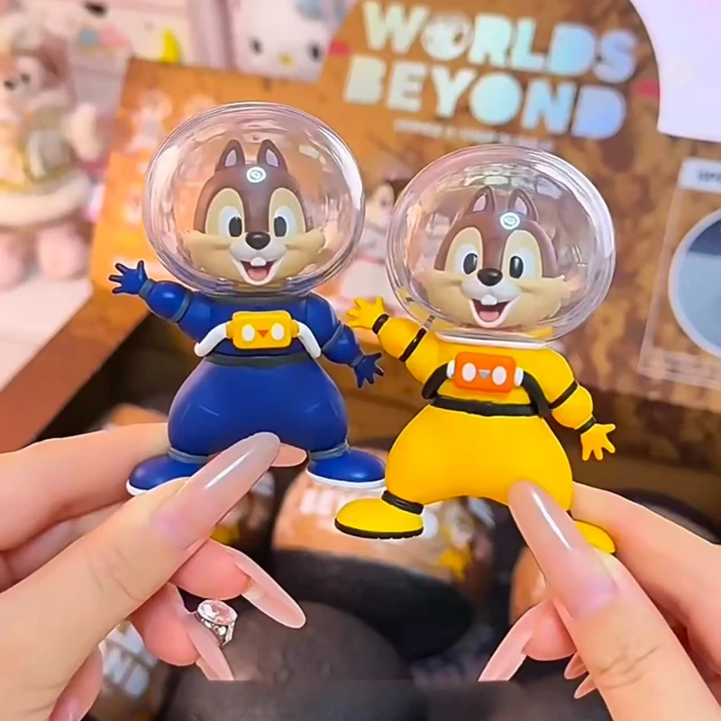 Chip e Dale Serie a tema spaziale Scatola cieca Astronauta Spazio Figurina Bambola magnetica Ornamento da tavolo Gashapon Giocattoli Regalo anime