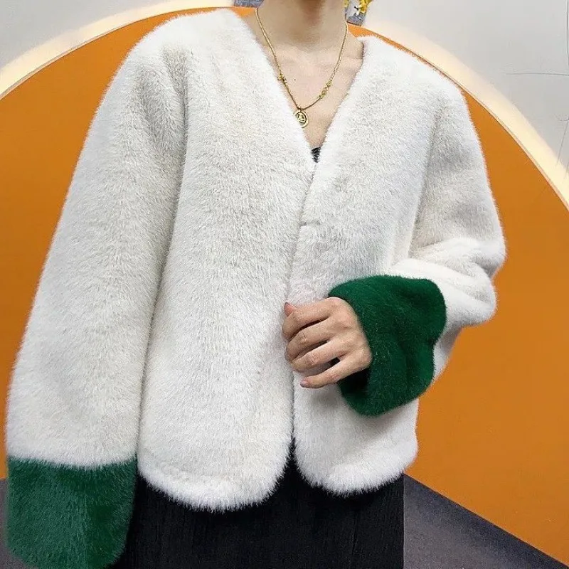 2025 New Mink Velvet Jacket Fashionable Women's Spliced   V-neck Short Furry Temperament Thick Cardigan