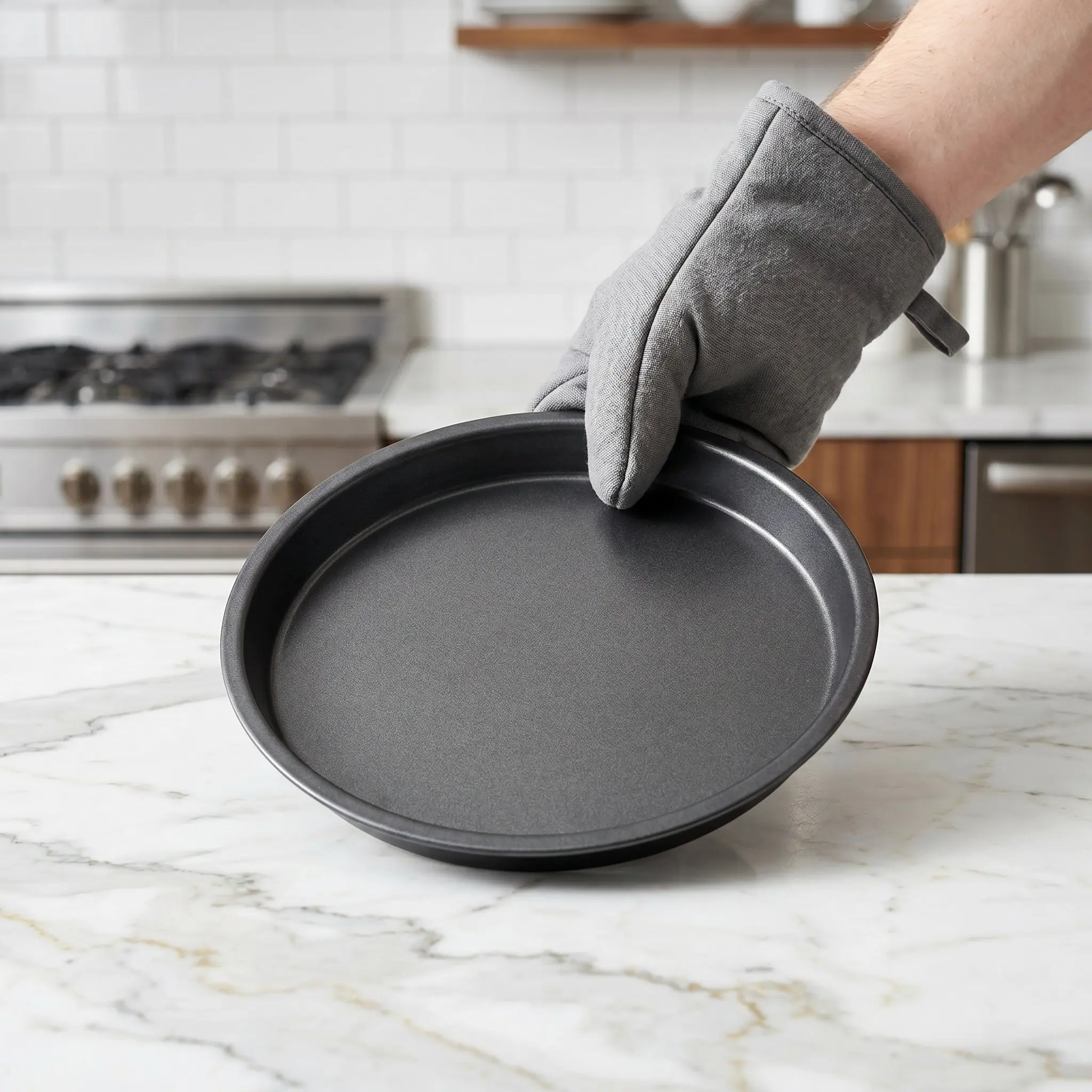 2Pcs Air Fryer Compatible Nonstick Pizza Pans 9 Inch Round Aluminum Alloy Baking Plates Microwave Oven Baking Trays Black