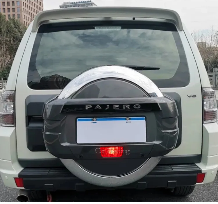 For Mitsubishi 07-15 Pajero rear fog light, spare tire cover light, rear bumper light, middle rear license plate light