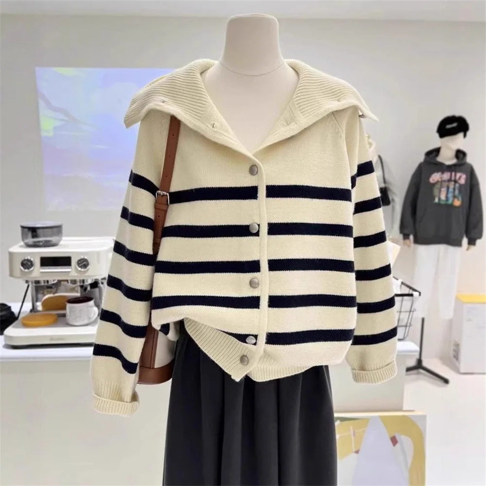 

Women's Autumn Winter Loose Fit Soft Long Sleeve Cardigan Top Lazy Style Color Block Striped High Collar Knitwear Coat