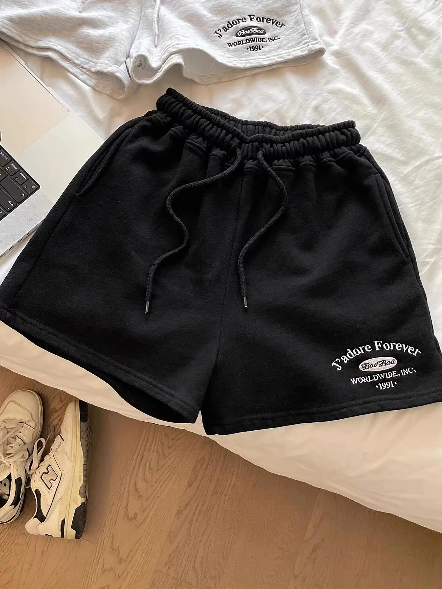 

Американские свободные брюки с вышивкой в стиле ретро, женские повседневные спортивные брюки с высокой талией и широкими штанинами, летняя модная женская одежда премиум-класса