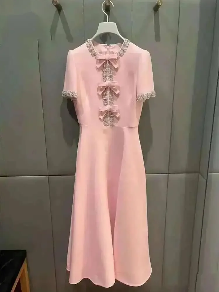 

Bow Diamond Spliced Women's Dresses Round Neck High Waist Short Sleeve Fashion Dress Female Autumn 2026 New 36AD5U0