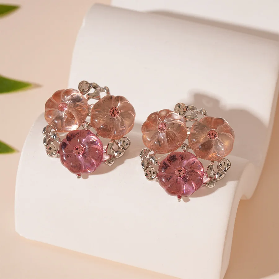 Niche jelly gradual change flower silver needle stud earrings personality, temperament fashion, high sense earrings women