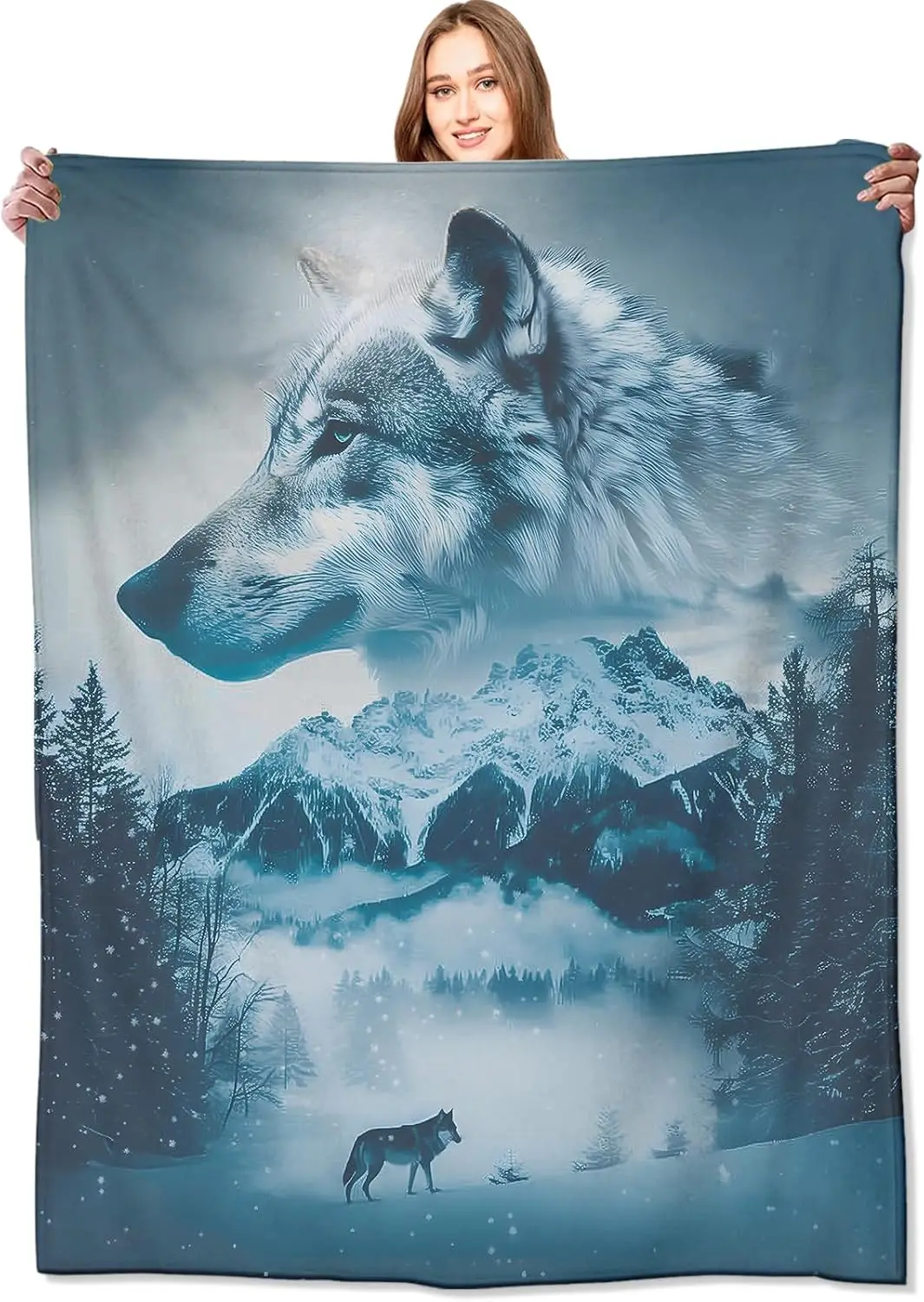 Blue Wolf and Winter Forest Pattern Fleece Blanket Majestic Wildlife Theme Soft Warm Throw Interior Decoration Bedding Cover