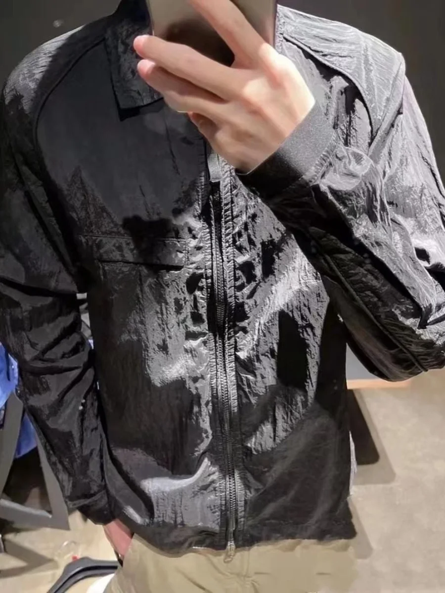 

Spring Summer Reflective Metal Nylon Jaet Men's irt Sle Thin Coat Youth Faion Stand Fit Long Sve Zipper Closure