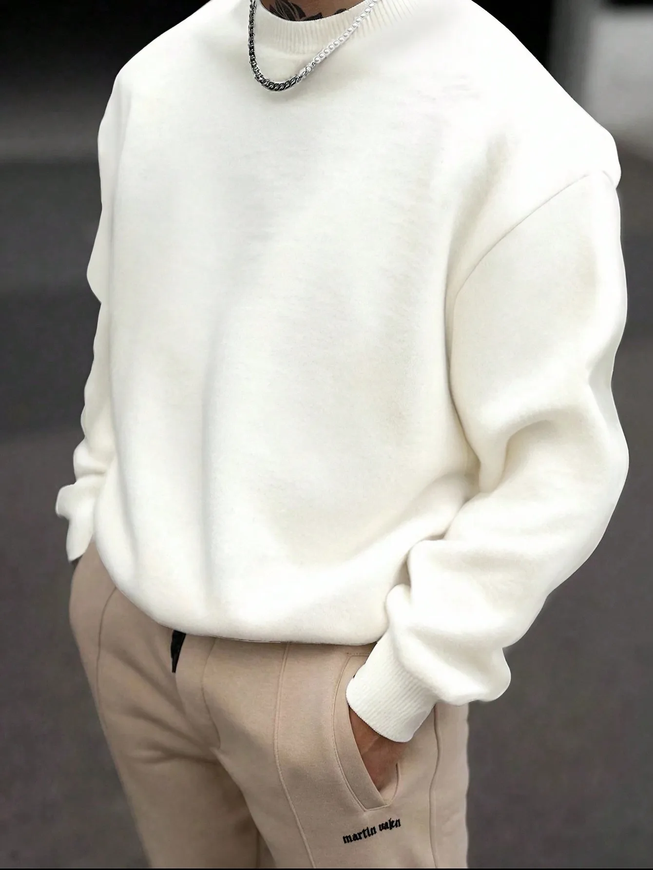 

Cream Solid Crew Neck Oversized Sweater for Men, Soft Knit Long Sleeve Top for Fall Winter Casual Wear