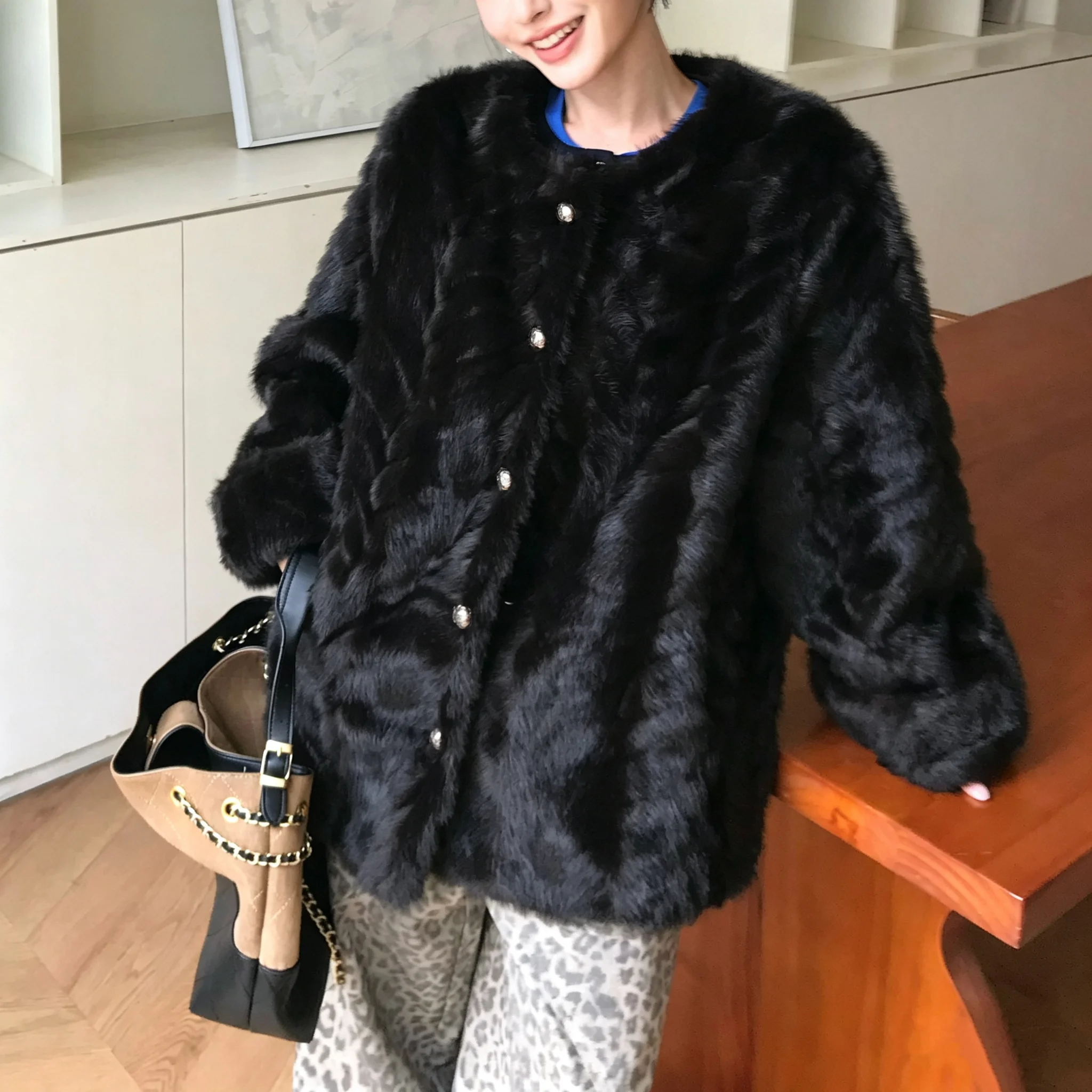RU Faux Fur Jacket Round Neck Metal Button Closure Textured Plush Warm Outerwear For Daily Street Casual Fashion Outfits